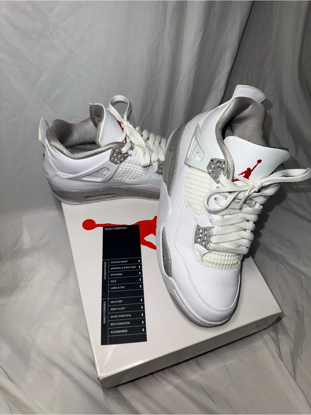 Air Jordan 4 Retro ‘White Oreo’